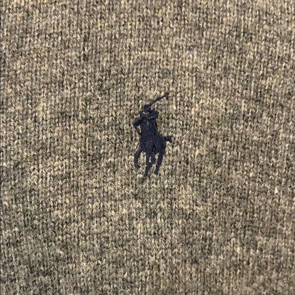 Men’s V neck wool Polo sweater - Picture 3 of 3